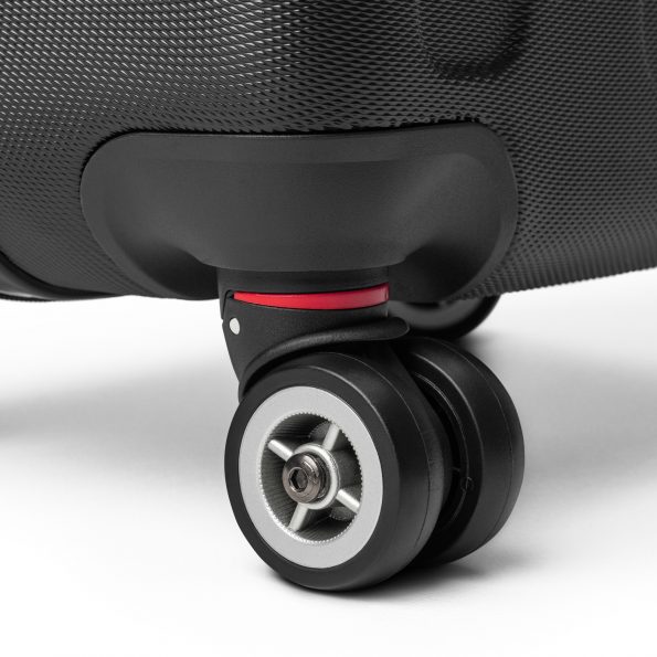 suitcase-black-small-product-details-3-6a26b35d68902.jpg
