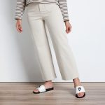 womens-slides-black-front-6a282299ec4fd.jpg